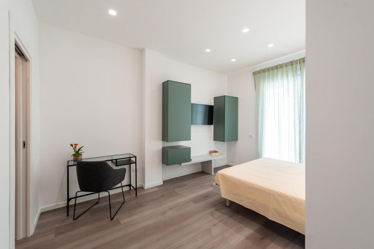 Lemon'S Apartment Elmas Bagian luar foto