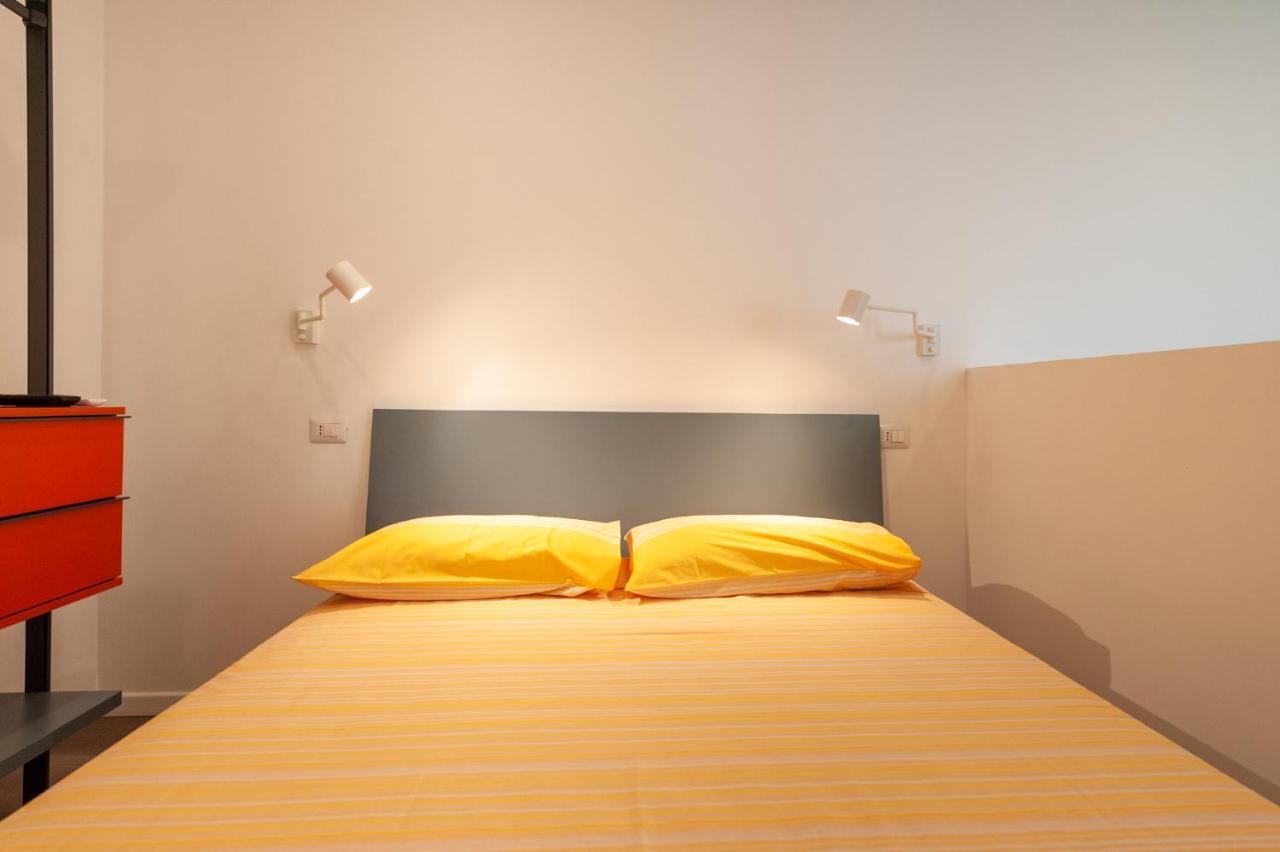 Lemon'S Apartment Elmas Bagian luar foto
