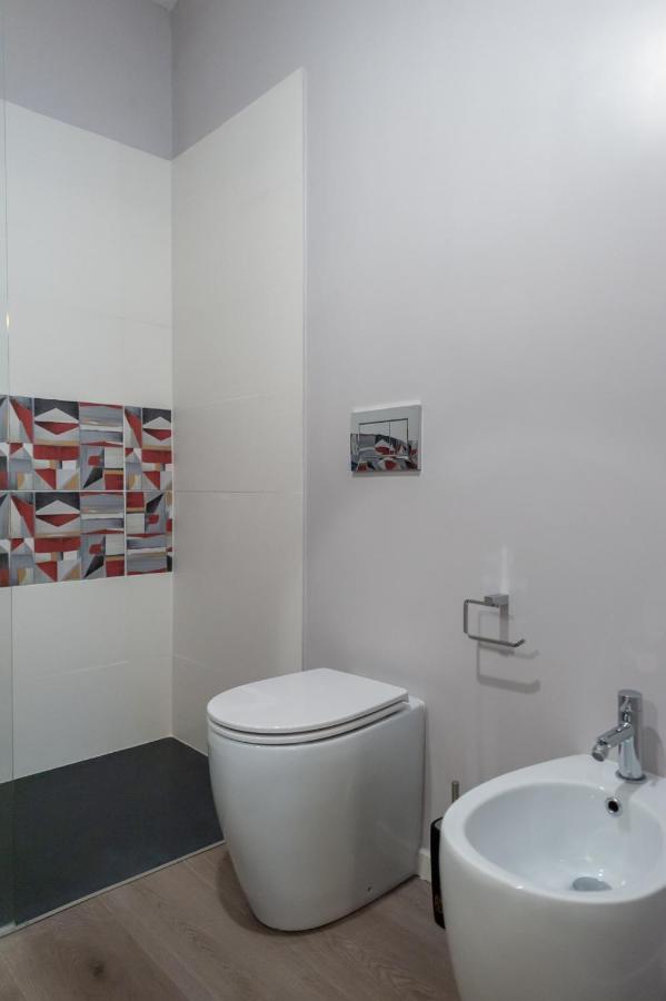 Lemon'S Apartment Elmas Bagian luar foto