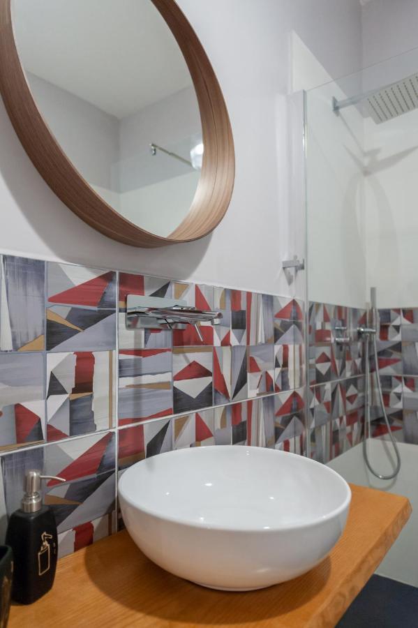 Lemon'S Apartment Elmas Bagian luar foto