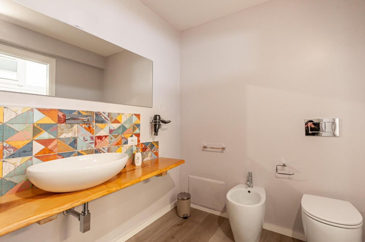 Lemon'S Apartment Elmas Bagian luar foto
