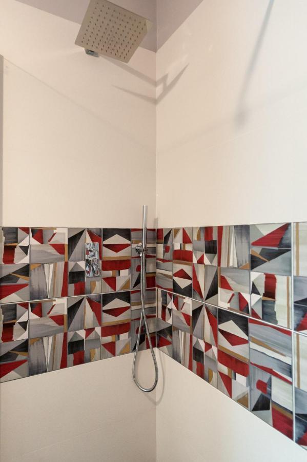 Lemon'S Apartment Elmas Bagian luar foto
